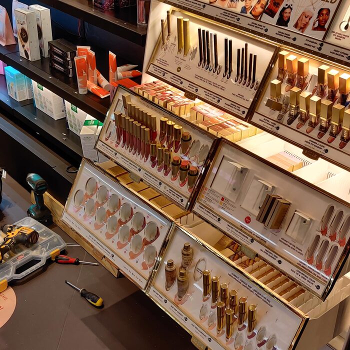 Shop shelving repairs